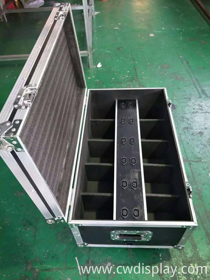 10in1 Wireless Battery Par Flight Case